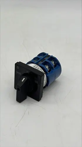 C42.A211-700E KRAUS NAIMER Shore Generator Selector Switch #2