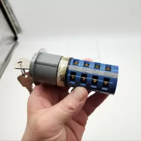 C7-A223 KRAUS NAIMER El Line Rotary Switch Double Throw Pole #2