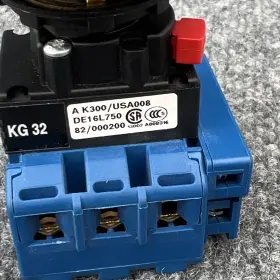 H010-A11-E KRAUS NAIMER Selector Switch Contactor #2