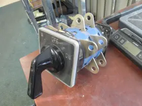 X400 KRAUS NAIMER Switch