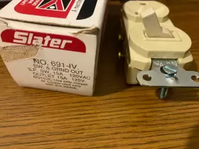 691-IV LEGRAND Slater Single Pole Toggle Switch Outlet Nos #2