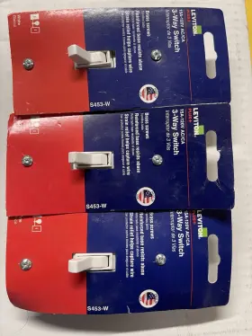 S453-I LEVITON Pack Toggle Switches