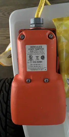 532-SWH LINEMASTER Hercules Momentary Switch