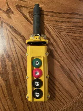 SBP-E4 MAGNETEK Pendant Control Station Enclosure