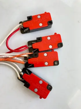 AM47009 MATSUSHITA Microswitches Lit Lgt