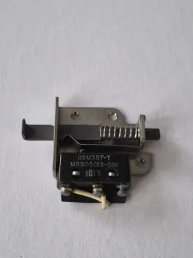 11SM357-T MICRO SWITCH Door Interlock Mount