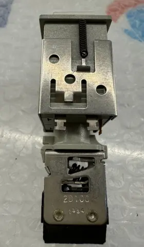 2D100 MICRO SWITCH Pushbutton #3