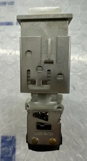2D100 MICRO SWITCH Pushbutton