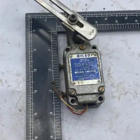5LS1 MICRO SWITCH Precision Limit Operating Head Crdb #2