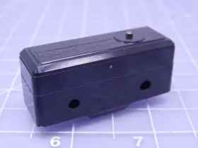 BZ-7RT04 MICRO SWITCH Snap Action Pin Plunger