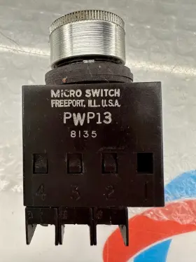 W67X2Q1-2-3 MICRO SWITCH Head Pushbutton