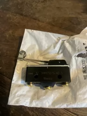 BZ-3RW825515-A2-S MICROSWITCH Nos Switch Amp