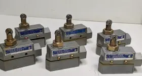 BZE6-2RQ8 MICROSWITCH Honeywell Micro Switch Roller Limit