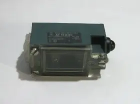 11-2-I MOELLER Klockner Limit Switch #2