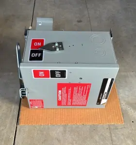 SB33.5EBG MY STORE Ge Bus Plug Poles Nonfusible Phase