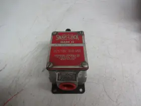 EA080-111C0 NAMCO CONTROLS Snap Lock Limit Switch