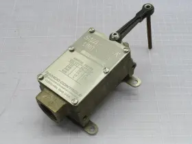 EA100-24302 NAMCO Snap Lock Limit Switch