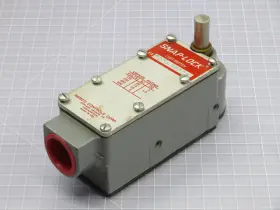 EA700-09003 NAMCO Snap Lock Limit Switch