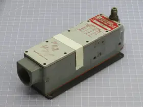 EA700-60053 NAMCO Snap Lock Limit Switch