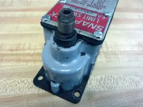 EA70080000 NAMCO Snap Lock Limit Switch #3