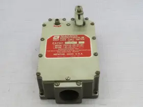 EA760-10000 NAMCO Snap Lock Limit Switch #2