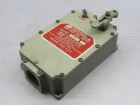 EA760-10000 NAMCO Snap Lock Limit Switch