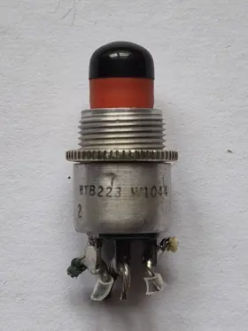 RT8223 NEXUS Pushbutton Switch Spdt