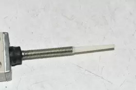 D4C-1650 OMRON Limit Switch Enclosed Coil Spring Cable #3
