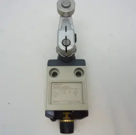 D4CC-4024 OMRON Limit Snap Action Switches