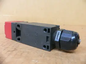 D4NS-3DF OMRON Switch Safety Sensor #2