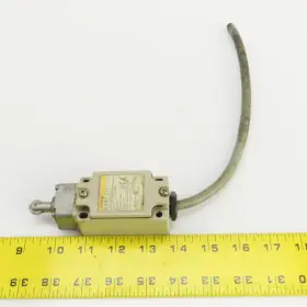 DB4-3171N OMRON Roller Plunger Limit Switch #3