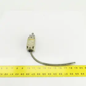 DB4-3171N OMRON Roller Plunger Limit Switch