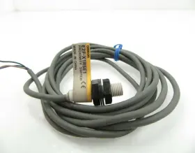 E2F-X1R5E1 OMRON Proximity Switch Vdc