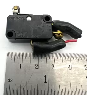 V155-1B6 OMRON Micro Switch Roller Lever Hinge Snap Action #2