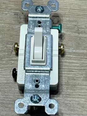 663-LAGCP PASS SEYMOUR Toggle Light Switch #2