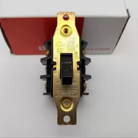 7843-MD PASS SEYMOUR Manual Motor Controller Switch Pole