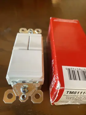 TM8111-WCC6 PASS SEYMOUR Device Single Pole Switches