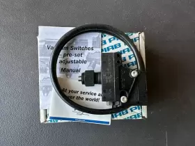 3116061 PIAB Electro Mechanical Screw Knob Vacuum Switch #3