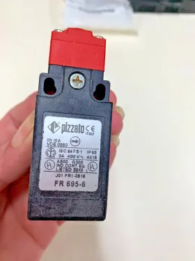 695-6 PIZZATO Safety Switch