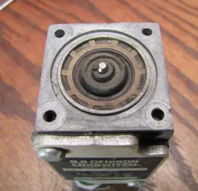 C2-NW R.B.DENISON Limit Switch Body Loxswitch Pilot #3
