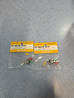 275-1546 RADIOSHACK Radio Archer Spdt Miniature Switch Nos