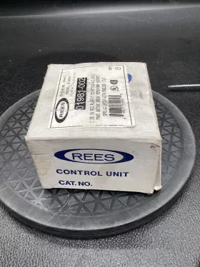 01981-002 REES Mushroom Pushbutton Switch