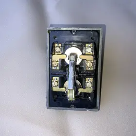 04932032 REES Pushbutton Switches #2