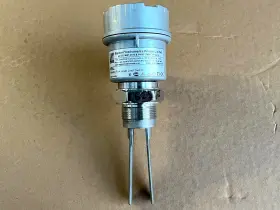 1804VTDA38 SAPCON VITAL Vibrating Fork Level Switch Solids