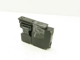 160-13YPA SCHMERSAL Azm Solenoid Interlock Safety Door Switch