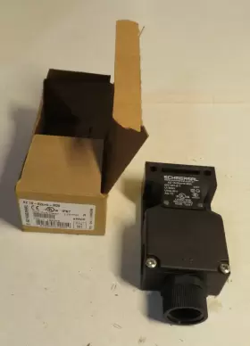 16-02ZVRK-M20 SCHMERSAL Az Safety Interlock Switch Boxed #2