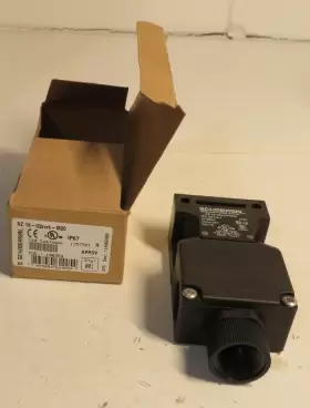 16-02ZVRK-M20 SCHMERSAL Az Safety Interlock Switch Boxed