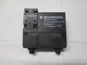 AZM170ST-11-02ZKA SCHMERSAL Safety Interlock Switch Power #3