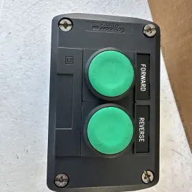 XALD251H29H7 SCHNEIDER Push Control Station Nema Enclosure