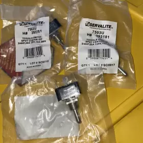 393181 SERVALITE Toggle Switches Spdt Center